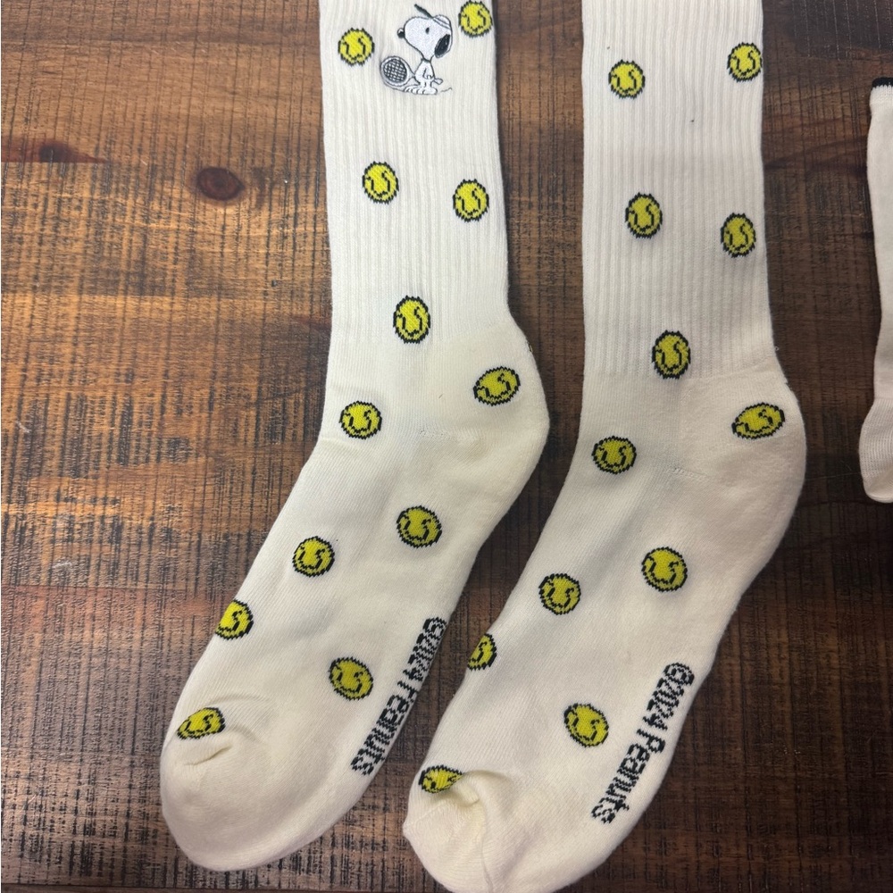 Peanuts Character Patterned White Socks - image 4
